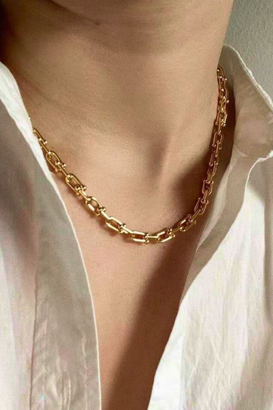 U-Shape Chain Necklace