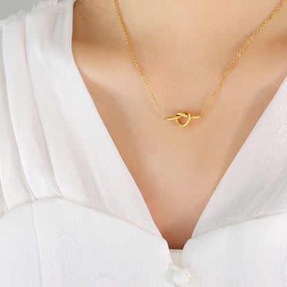 Knot Necklace