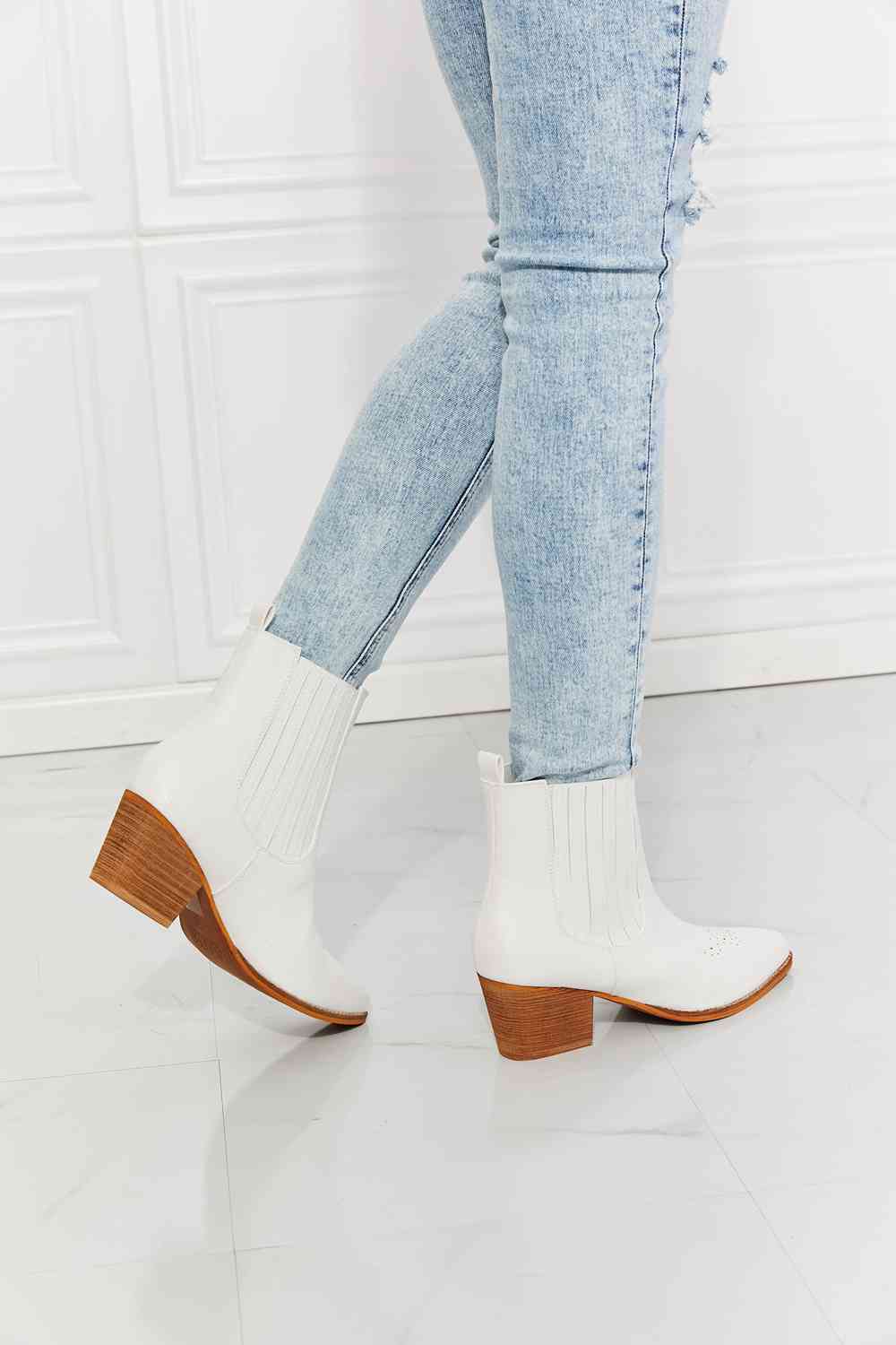 Love the Journey Stacked Heel Chelsea Boot in White