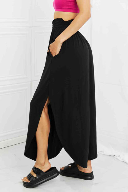 Zenana It's My Time Side Scoop Scrunch Skirt in Black