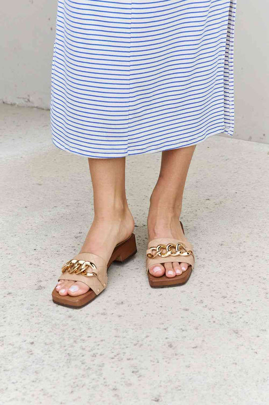 Square Toe Chain Detail Clog Sandal in Tan