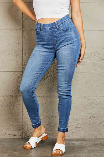 Judy Blue Janavie High Waisted Pull On Skinny Jeans