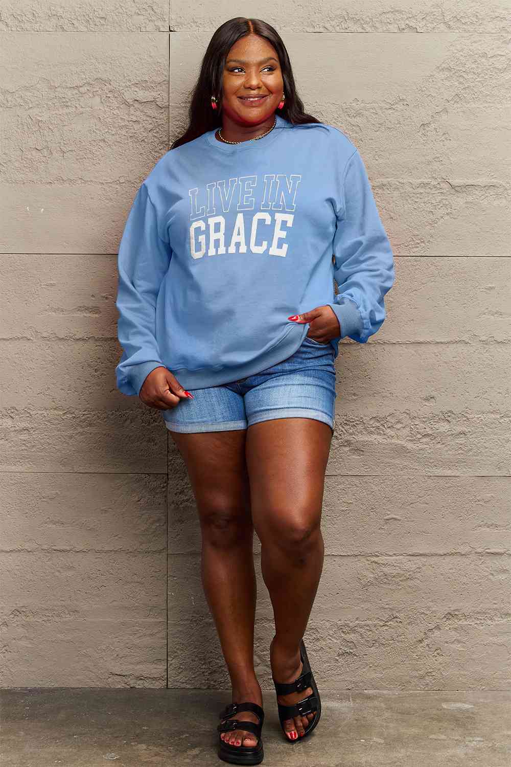 Live in Grace Graphic Sweatshirt